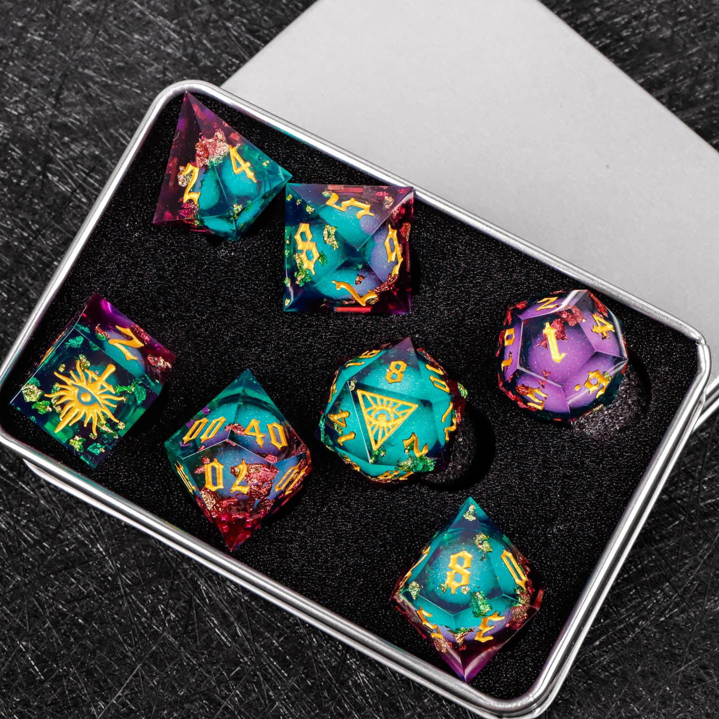 Demon Eye Flowing Sand Dice for COC, DND & Baldur’s Gate 3 Resin TRPG Dice