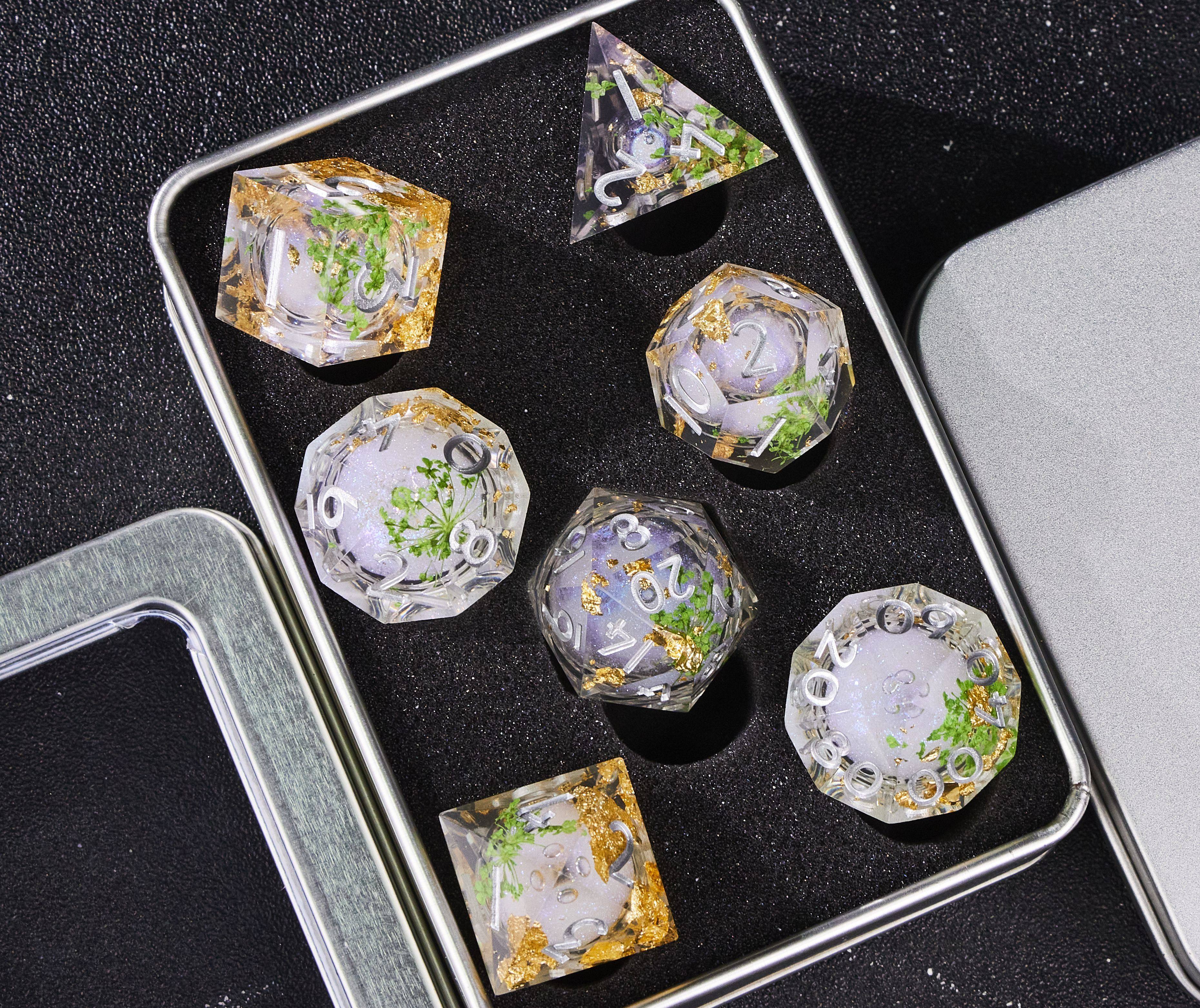 Resin Liquid Sand Plant Dice Set – Starry Sky Polyhedral D&D RPG Dice